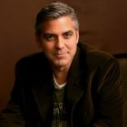 George Clooney a dezvaluit ca investeste o suma considerabila din castiguri pe misiuni de spionaj, actorul il vaneaza pe Omar al-Bashir, dictatorul Sudanului