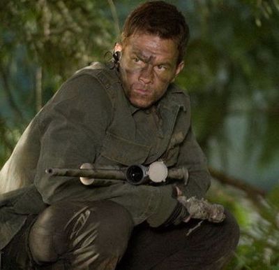 Mark Wahlberg si Taylor Kitsch lupta pentru a scapa cu viata din Afghanistan in primul trailer pentru Lone Survivor
