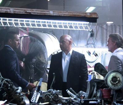 Fast and Furious 7: Vin Diesel apare langa o legenda a Hollywood-ului intr-o noua imagine, ce star va juca in urmatorul film al seriei