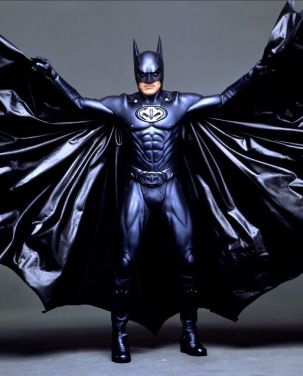 George Clooney refuza sa ii dea sfaturi lui Ben Affleck pentru rolul Batman: Nu sunt in masursa sa ii spun nimic, eu am distrus acel rol