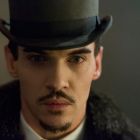 Jonathan Rhys Meyers: starul serialului Dracula nu isi va primi salariul decat la finalul primului sezon, producatorii refuza sa-l plateasca din cauza fostelor sale probleme cu alcoolul si drogurile