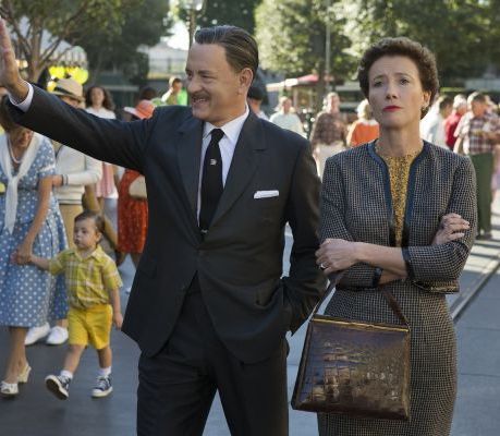 Saving Mr.Banks, una dintre cele mai fermecatoare povesti din acest an, ajunge in Romania din 10 ianuarie: filmul in care Tom Hanks se transforma in Walt Disney