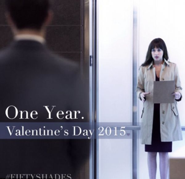 Prima imagine oficiala din Fifty Shades of Grey: Cum arata Dakota Johnson in rolul Anastasiei Steele
