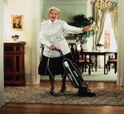 Mrs. Doubtfire, una dintre cele mai iubite comedii din toate timpurile, va avea o continuarea, dupa 21 de ani de la premiera