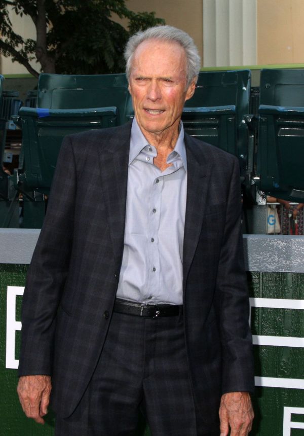 Clint Eastwood: regizorul de 84 de ani are o noua iubita, la un de la divort. Cum arata noua sa cucerire