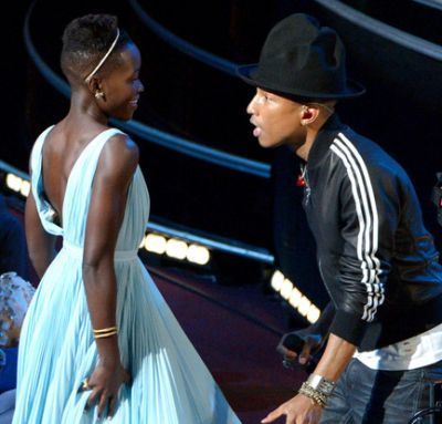 Lupita Nyong o si Pharrell Williams au devenit membri ai Academiei Americane de Film: Jason Statham si Michael Fassbender, inclusi in lista celor 271 de noi membri