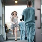 If I Stay, o calatorie emotionanta despre alegerile care ne definesc: filmul cu Chloe Moretz se lanseaza in Romania incepand cu 12 septembrie