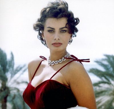 Sophia Loren, considerata cea mai naturala frumusete din lume, dezvaluie, la 80 de ani, presiunile care s-au facut asupra ei: Mi s-a spus sa imi modific corpul