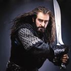 In film este un dwarf curajos, in realitate impune respect prin statura sa impozanta: cum arata Richard Armitage, cel care il joaca pe fascinantul Thorin in seria The Hobbit