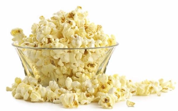 Primul cuptor cu microunde costa 5.000 de dolari si avea aproape 2 metri! Vreti un popcorn?