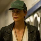 Primul trailer pentru Dark Places, al doilea film inspirat de romanele lui Gillian Flynn, dupa Gone Girl: Charlize Theron se confrunta cu un trecut intunecat, marcat de crime