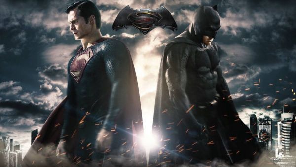 Imagini asteptate de milioane de fani: primul trailer oficial Batman v Superman: Dawn of Justice