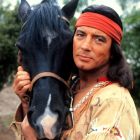 A murit Winnetou . Actorul Pierre Brice, care l-a interpretat pe celebrul personaj indian, a murit la 86 de ani