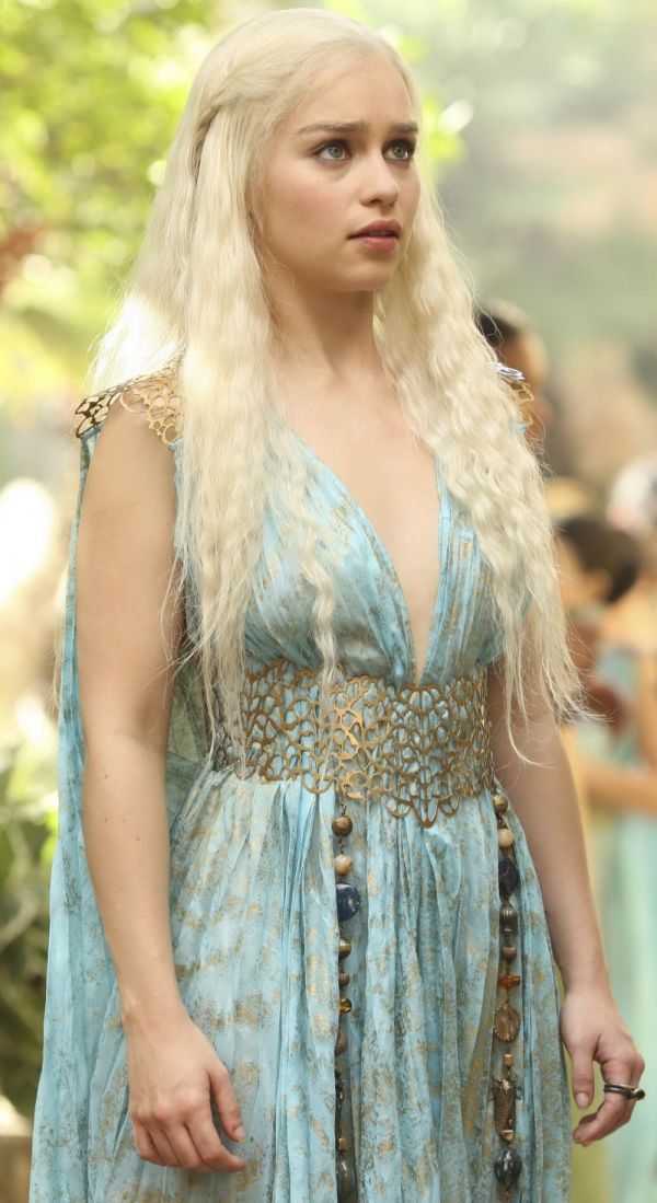 Schimbare spectaculoasa de look pentru Daenerys Targaryen. Cum arata acum actrita Emilia Clarke
