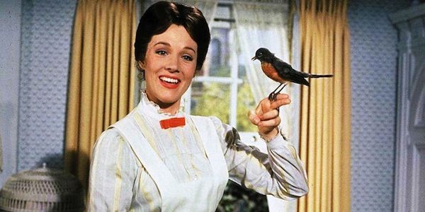 Disney anunta ca Mary Poppins va zbura din nou cu umbrela pe cerul Londrei. Cine i-ar putea locul lui Julie Andrews