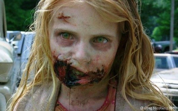 Cum arata primul zombie din serialul The Walking Dead, la 5 ani dupa filmari. Transformarea actritei este incredibila