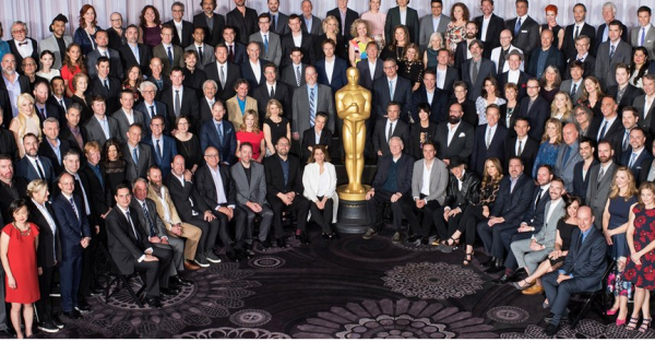 Dineul pentru nominalizatii la Oscar 2016, sub scandalul boicotului. Fotografia de grup a fost mult prea alba