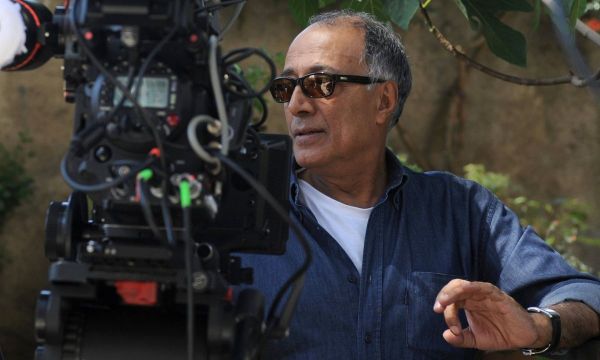 Regizorul Abbas Kiarostami a murit la 76 de ani. Povestea cineastului iranian, premiat cu Palme d Or, care a influentat generatii intregi