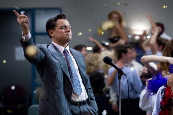 Producatorii filmului Lupul de pe Wall Street , cu Leonardo DiCaprio in rolul principal, au fost acuzati de coruptie