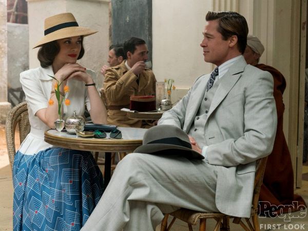 Primele imagini cu Marion Cotillard si Brad Pitt in filmul Allied : povestea de dragoste dintre doi spioni, in timpul celui de Al Doilea Razboi Mondial