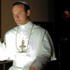 The Young Pope a avut premiera la Venetia. Jude Law, laudat pentru interpretarea sa: Este o forta naturii
