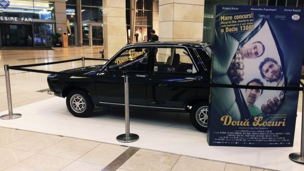 Dragos Bucur, Alexandru Papdopol si Dorian Boguta au intrat cu masina in Mall!