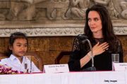 
	Angelina Jolie vrea sa cumpere o proprietate istorica, estimata la peste 24 de milioane de dolari. Cui a apartinut
