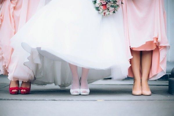 Ce pantofi poți să porți la nunta prietenei tale
