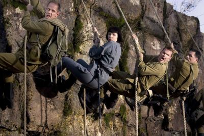 Shia LaBoeuf și Cate Blanchett i se alătură lui Harrison Ford &icirc;n Indiana Jones şi Regatul craniului de cristal
