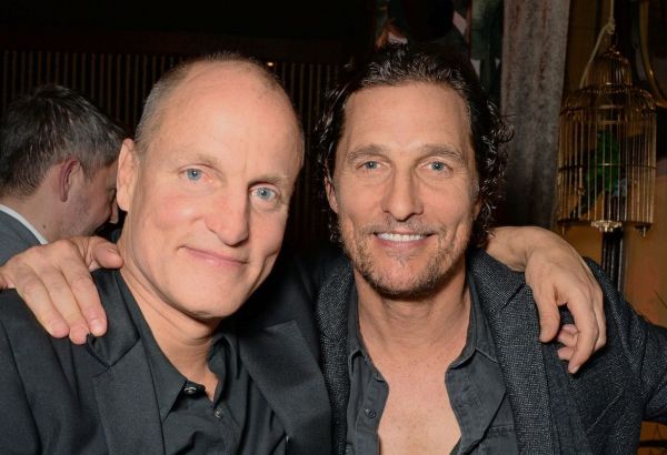 Matthew McConaughey și Woody Harrelson ar putea fi frați?