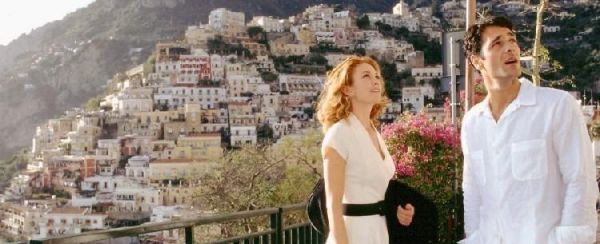 Diane Lane și Raoul Bova trăiesc noi pasiuni Sub soarele Toscanei