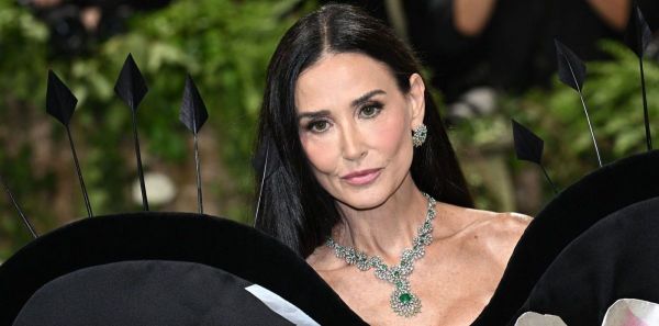 Demi Moore, spectaculoasă la Gala Met