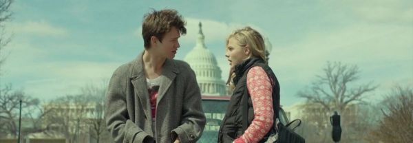 Chloë Grace Moretz trăiește un Noiembrie criminal