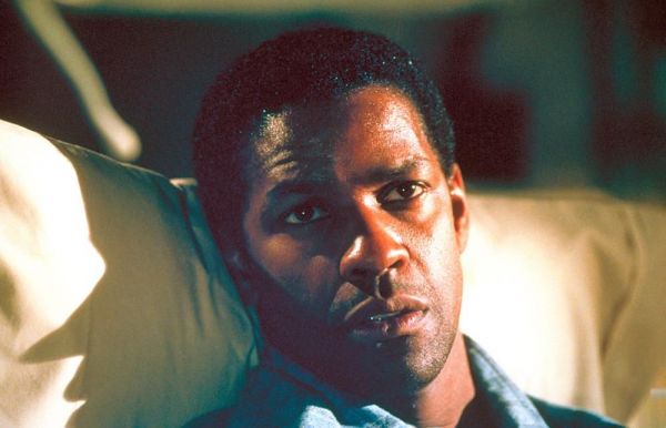 Denzel Washington s-a îmbătat după ce a pierdut Oscarul în 2000