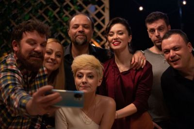 Anca Dumitra și Leonid Doni din Las Fierbinți aduc comedia și în filmul Complet necunoscuți