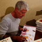 Iubitorii artei culinare au parte de-o surpriză. Dominic Sessa îl va interpreta pe celebrul Chef Anthony Bourdain într-un film biografic