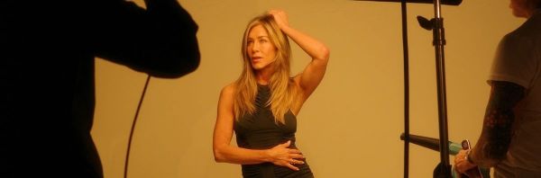 Jennifer Aniston iubește din nou? Cine este hipnotizatorul cu care este tot mai des văzută?