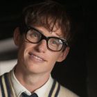 Astrofizicianul Stephen Hawking e readus la viață de Eddie Redmayne în filmul de Oscar Teoria întregului