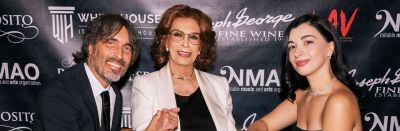 Sofia Loren, radiantă la 91 de ani, la cununia civilă a fiului său de la Geneva