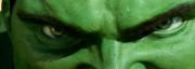 Eric Bana se transformă în uriașul Hulk, eroul universului fantastic Marvel, adus pe ecrane de Ang Lee