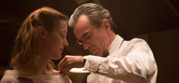 Daniel-Day Lewis, într-un nou rol biografic de Oscar, Firul fantomă