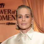 A fost groaznic să nu am o copilărie! Mama mea era foarte severă, spune azi Sharon Stone