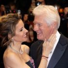 Richard Gere și Alejandra Silva n-au rezistat în Spania și s-au întors în Statele Unite