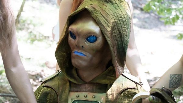 Un SF românesc? Sandu Pop și Alin Panc lansează pelicula Vasile și Naveta spațială