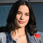 Are șarmul tatălui ei! Fiica lui John Travolta a pozat din nou ca model pe coperta unei reviste