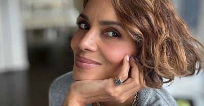 După 6 ani de relație, Halle Berry a fost cerută de soție și ne-a arătat impresionantul inel de logodnă