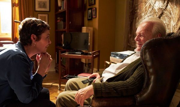 Tatăl , un film tulburător, construit &icirc;n jurul unei interpretări magistrale a lui Anthony Hopkins