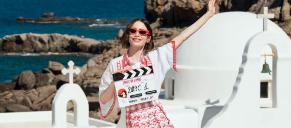 Lily Collins a anunțat finalul serialului Emily in Paris. Imaginile din ultimul sezon sunt de vis!