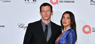 Actorul britanic Callum Turner s-a căsătorit cu c&acirc;ntăreața Dua Lipa