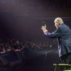 Gala Victor Rebengiuc, o carieră de 70 de ani, &icirc;ncheiată apoteotic &icirc;n aplauzele unei săli &icirc;n picioare